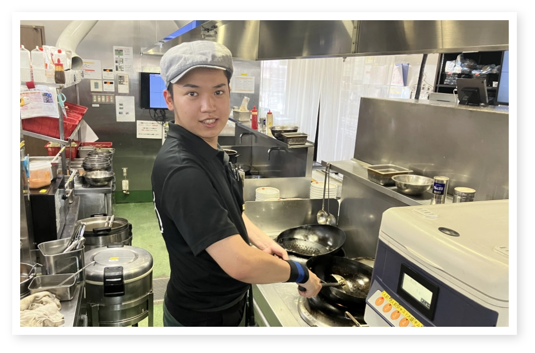 【正社員】餃子の王将店舗スタッフの画像